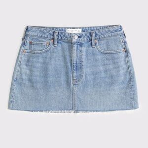Abercrombie and Fitch Curve Love Mid Rise Mini Skirt in Light Wash
